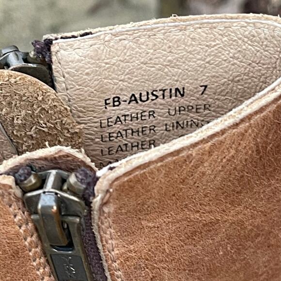 Freebird by Steven Austin Boots Size 7 - Picture 3 of 6